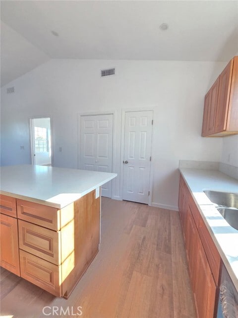 Building Photo - 8431 Fontana St