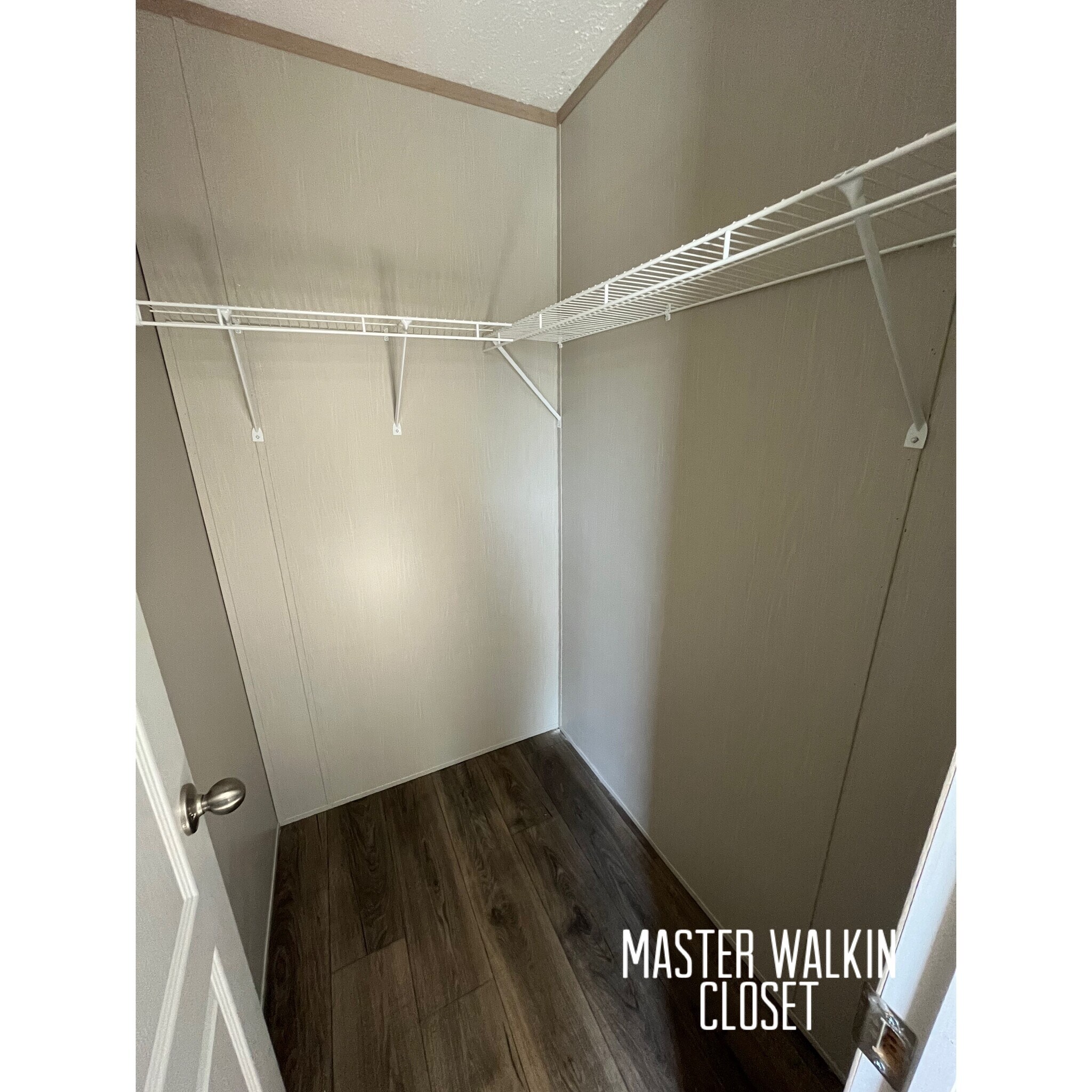Building Photo - 161 Oral Dr