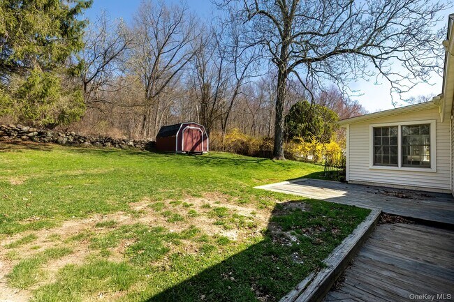 Building Photo - 1936 Longvue St