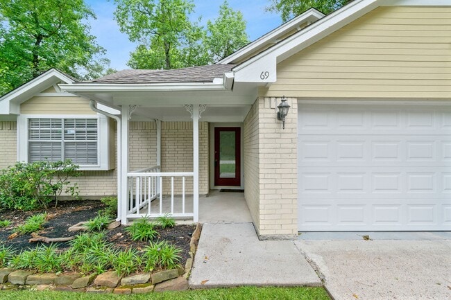 Building Photo - 69 Fallshire Dr