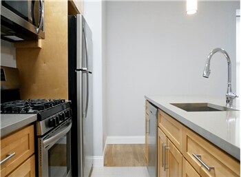 Building Photo - 556 W 140th St