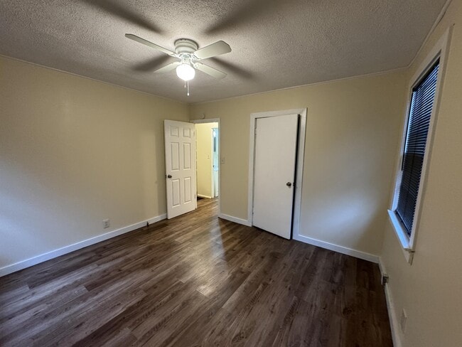 Building Photo - 1782 Eveline Ave