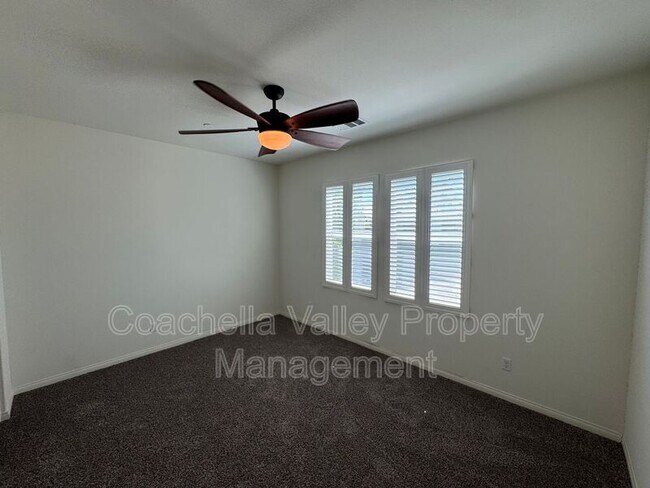 Building Photo - 74049 Kingston Ct W