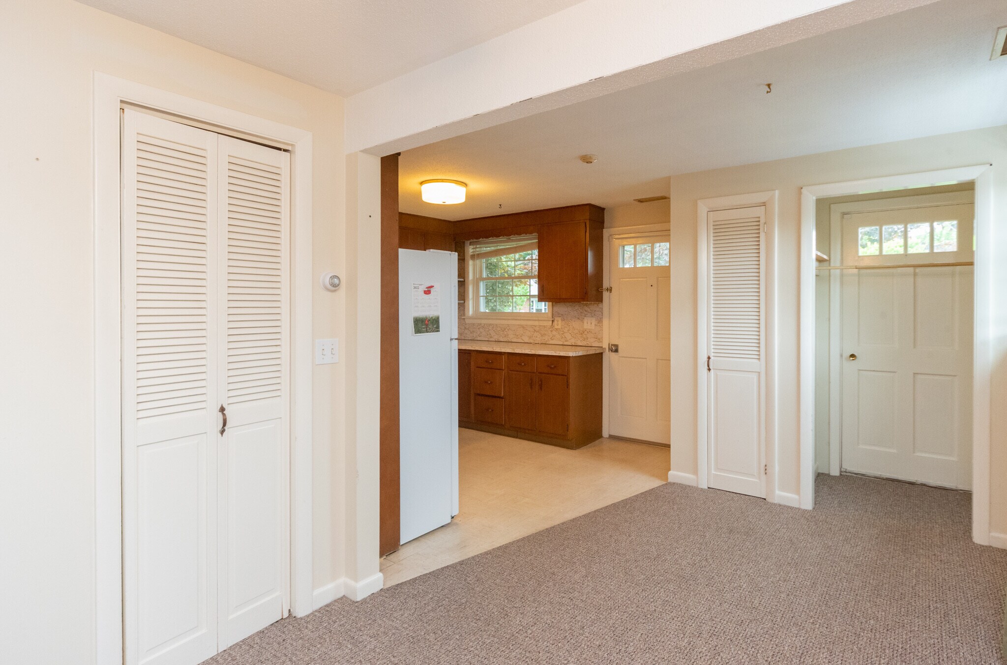 Building Photo - 46 Grove St