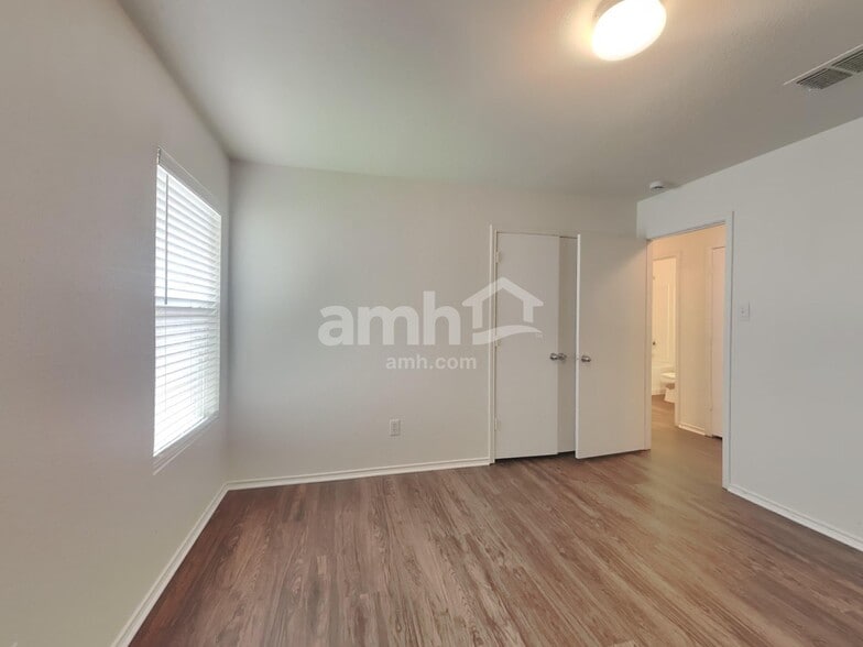 Building Photo - 4229 Golden Horn Ln