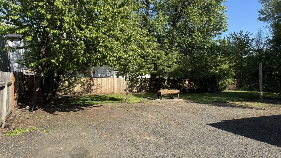 Building Photo - 1475 SW 53rd St
