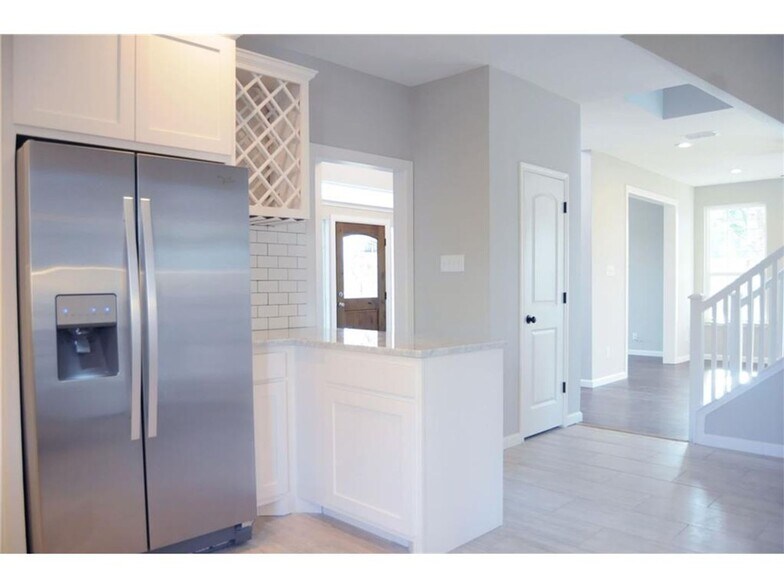 Building Photo - 923 Felicia Ln