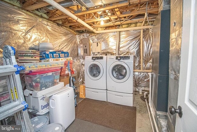 Building Photo - 2526 Log Mill Ct