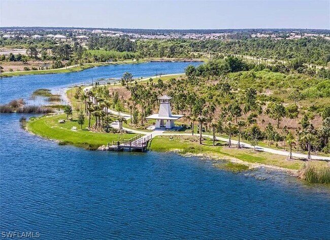 Building Photo - 12180 Wellen Golf St