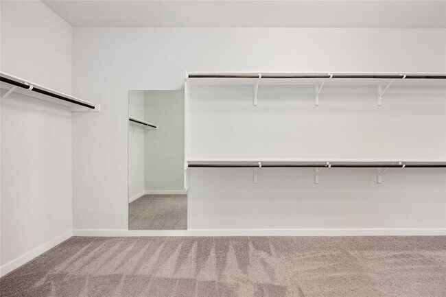 Building Photo - 212 Panzano Dr