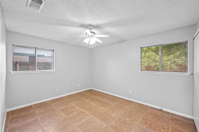Building Photo - 9502 Gambels Quail Dr
