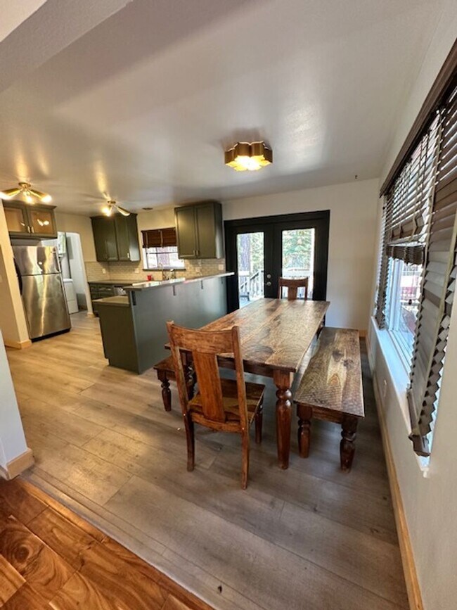 Building Photo - Lovely multi level home available now for ...