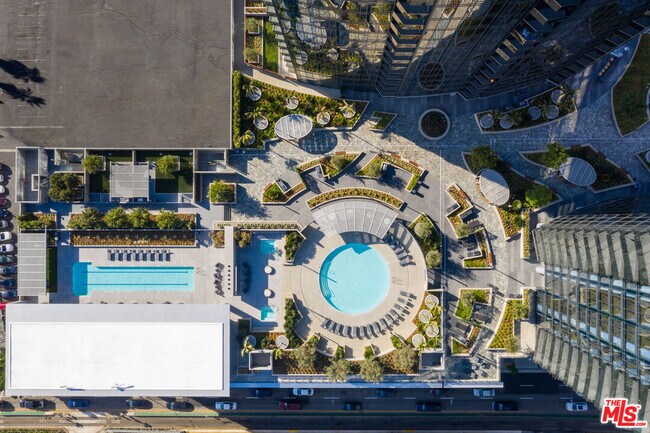 Building Photo - 1200 S Figueroa St