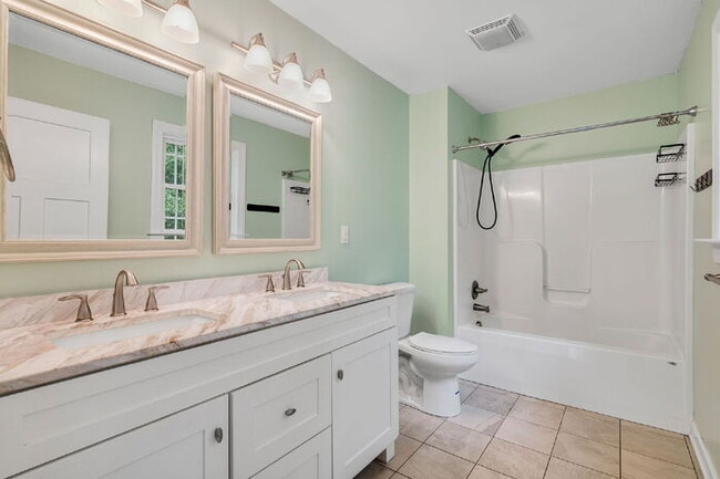 Building Photo - Modern Country Living in Goochland – 3 Bedroom Home on 1.85 Acres