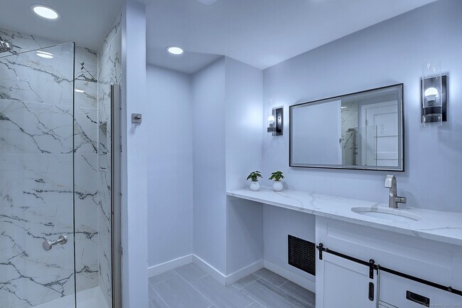 Building Photo - 204 Trout Brook Dr