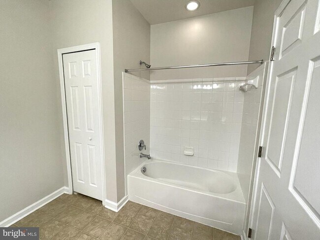 Building Photo - 5307 Wyndholme Cir