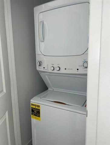 Building Photo - 12132 Thoroughbred Dr