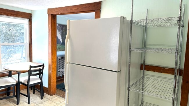 Building Photo - 30 Dana St