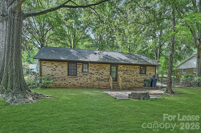 Building Photo - 218 Clearbrook Rd