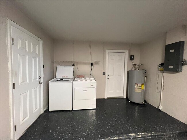 Building Photo - 20250 Midway Blvd