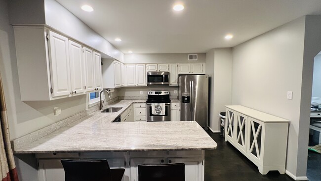 Building Photo - 12480 Sweet Leaf Ter
