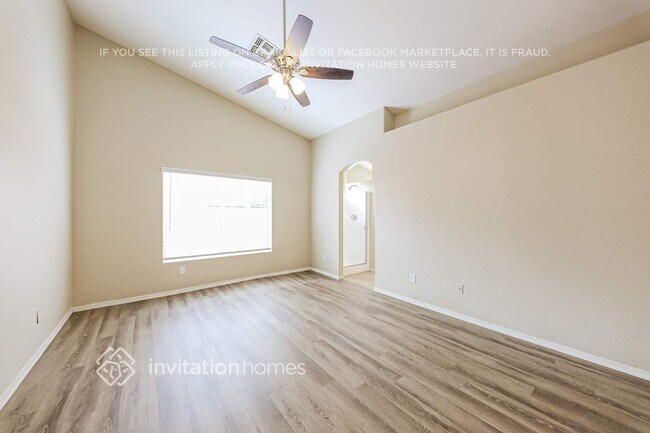 Building Photo - 13391 W Ironwood St