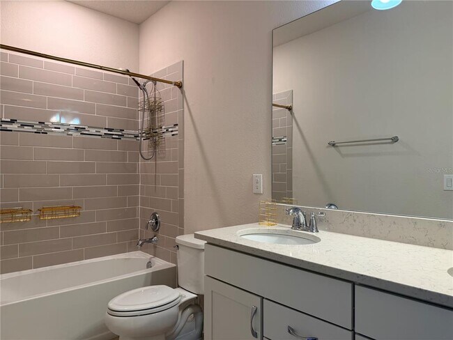 Building Photo - 19259 Briarbrook Dr