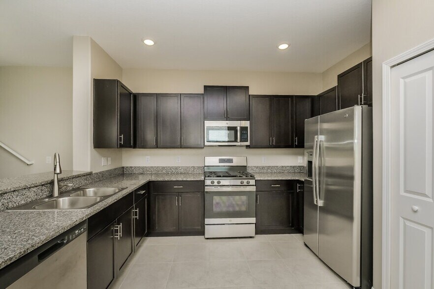 Building Photo - 2162 Azure Vw Wy