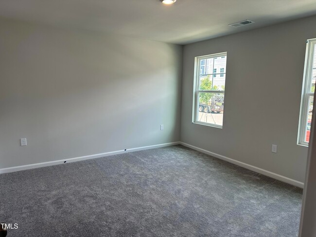 Building Photo - 603 Gimari Dr