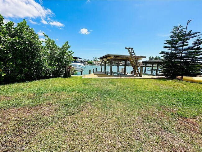 Building Photo - 140 W Pago Pago Dr