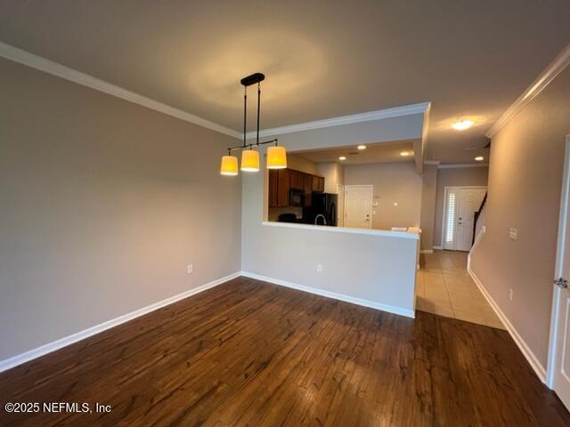 Building Photo - 6937 Woody Vine Dr
