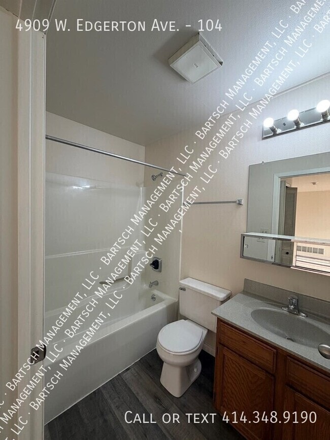 Building Photo - 4909 W Edgerton Ave