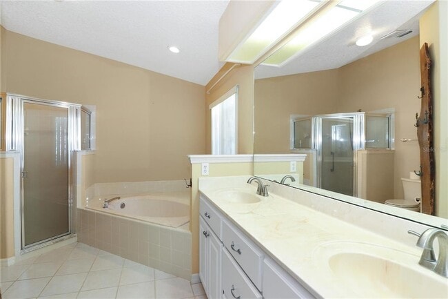 Building Photo - 21300 Royal St Georges Ln