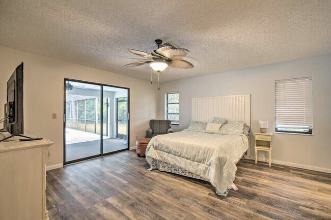 Building Photo - 6 Shumard Ct N