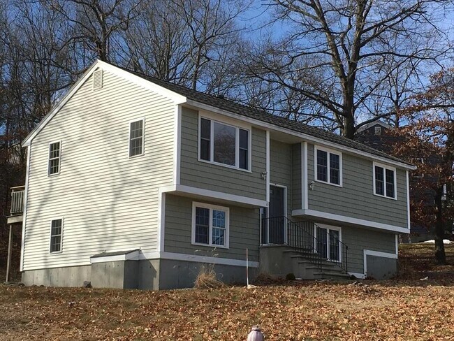 Primary Photo - 41 Blueberry Hill Rd