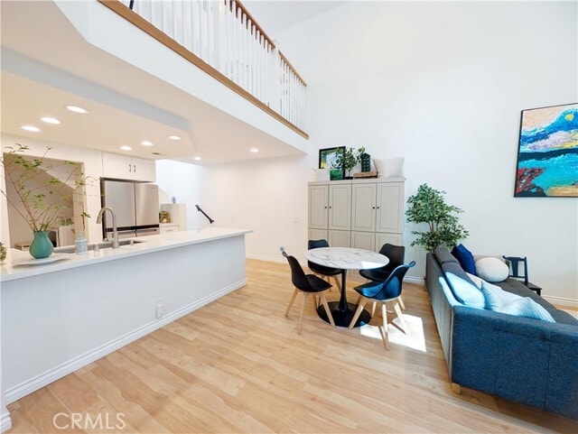 Building Photo - 631 Springbrook N