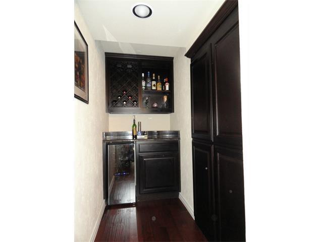 Building Photo - 8808 Whitehead St