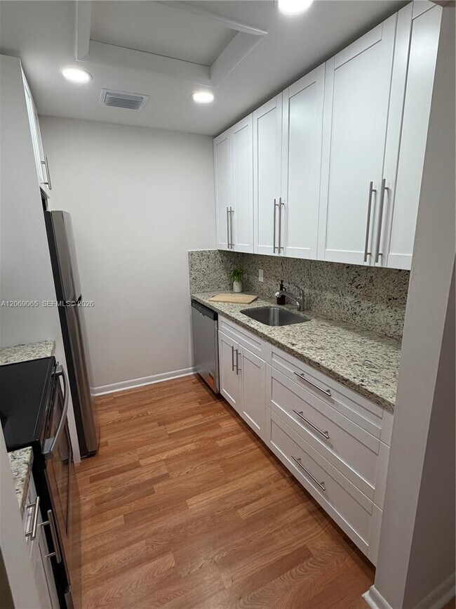 Building Photo - 750 SW 133rd Terrace