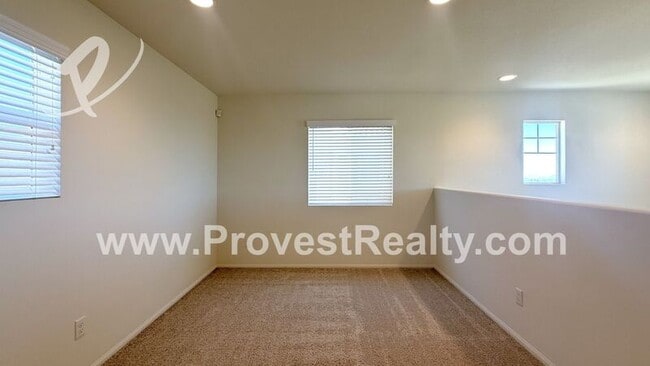 Building Photo - 10732 Quarter Horse Ave