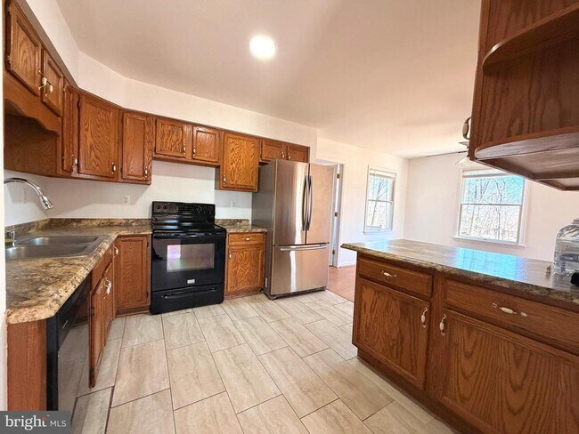 Building Photo - 9319 Devlins Grove Pl