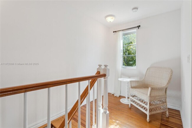 Building Photo - 2421 San Domingo St