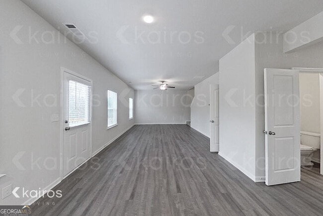 Building Photo - 3428 Bridgewood Dr