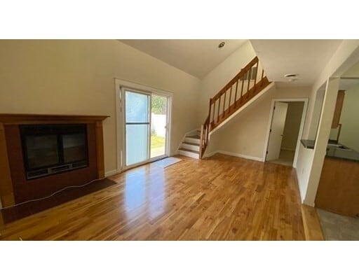 Primary Photo - 205 Lake St