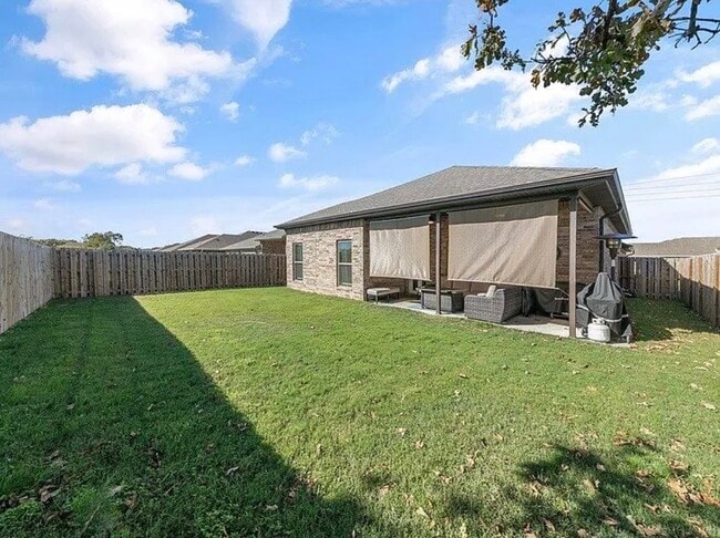 Building Photo - 424 NW 59th Ave