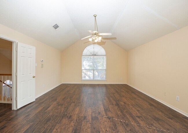 Building Photo - 7405 Stoney Point Dr