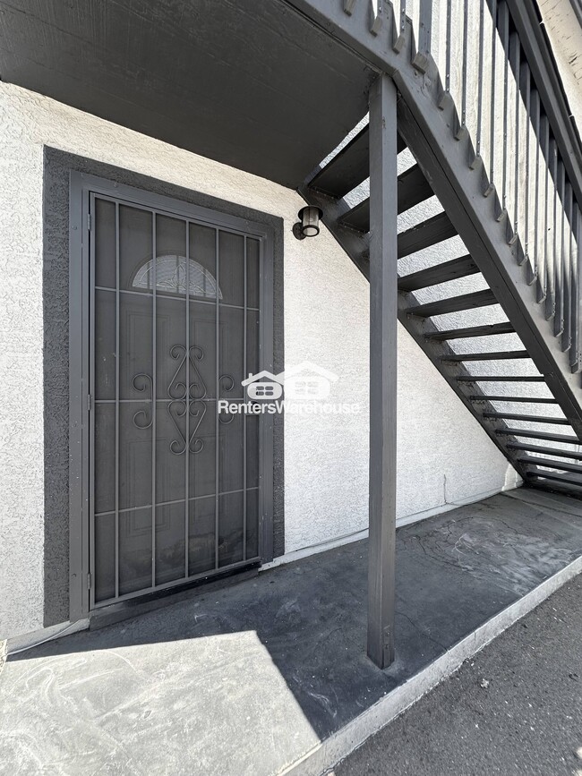 Building Photo - 1237 W Pierce St