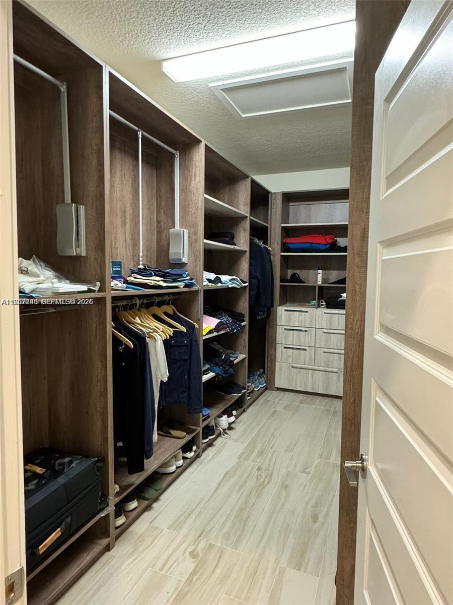 Building Photo - 10376 NW 76th Ter