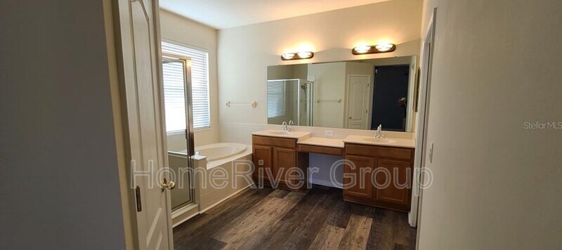 Building Photo - 5221 Clover Mist Dr