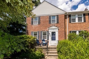 Building Photo - 138 Murdock Rd