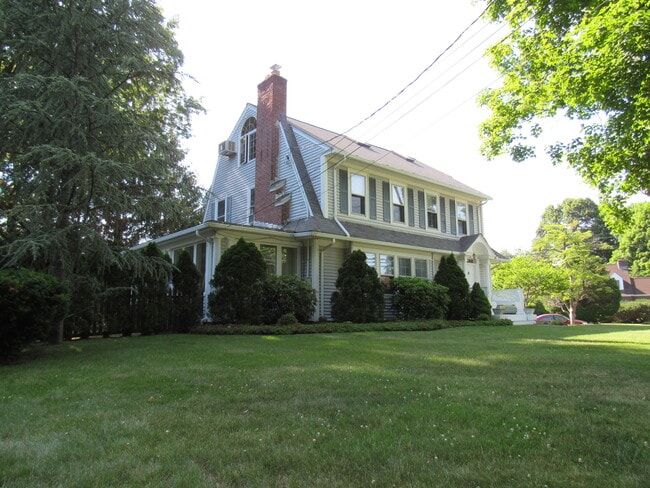 Building Photo - 281 Gulf St